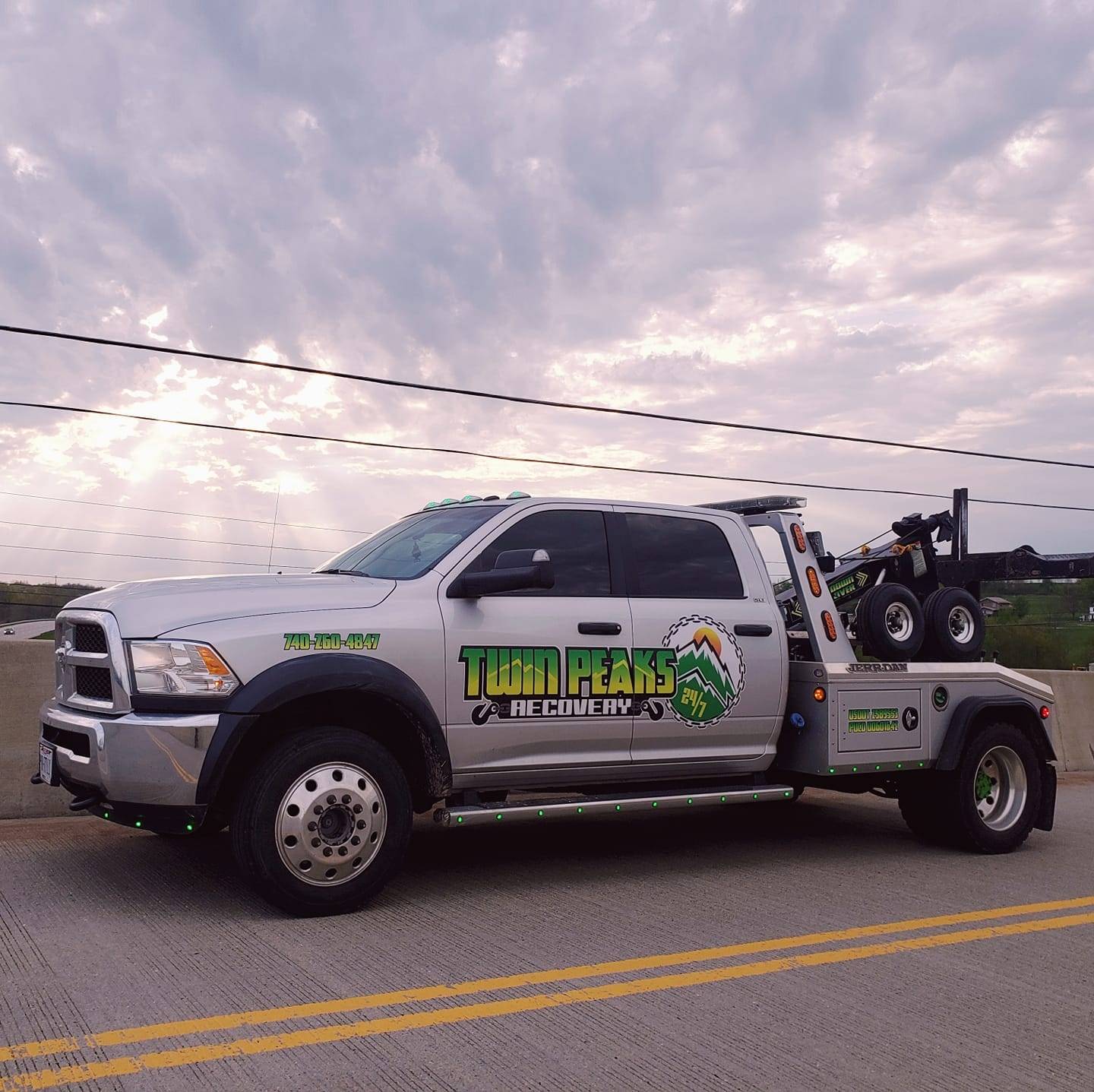 Twin Peaks Fb Pull. 24.27 (2)