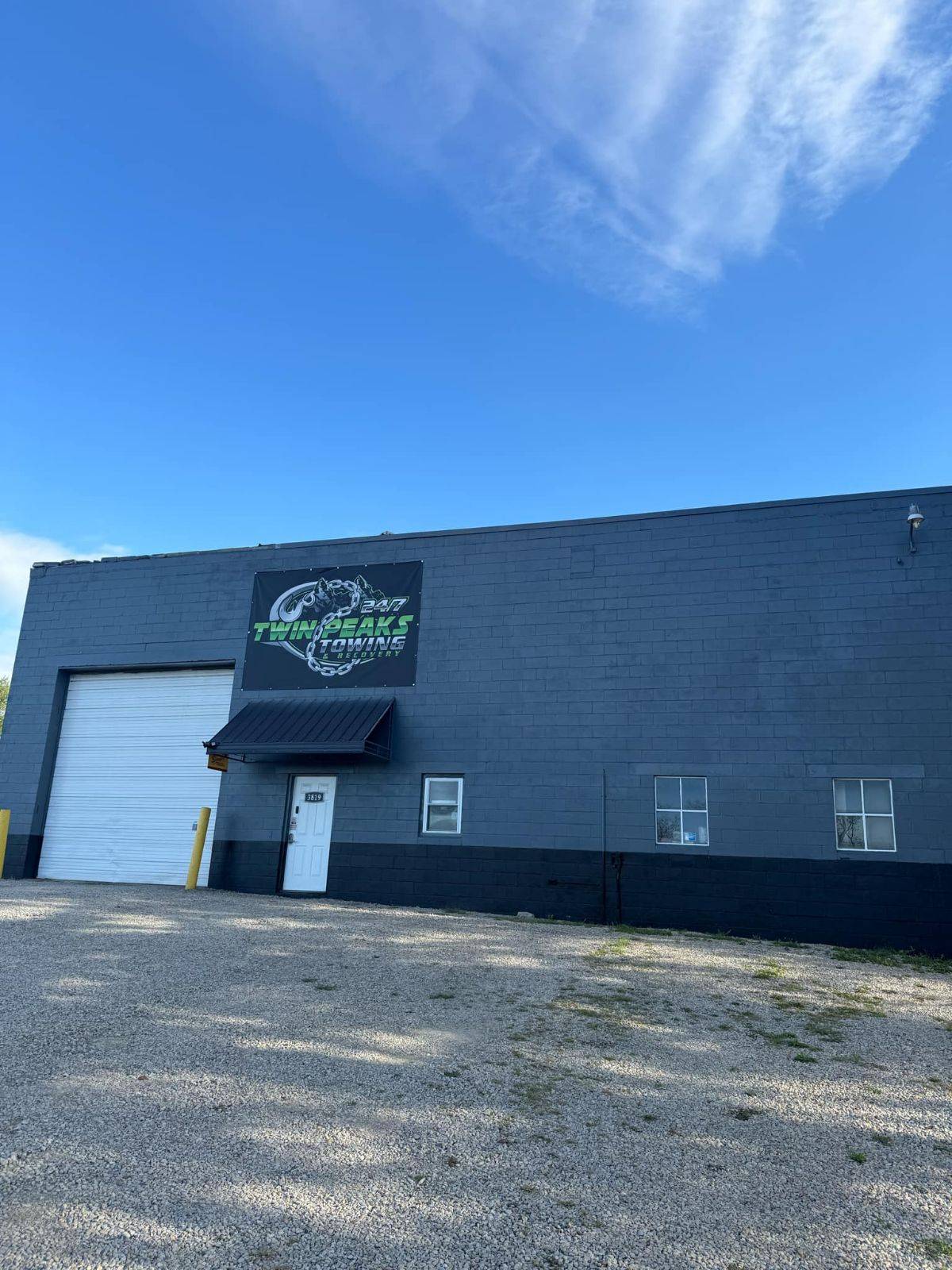 Twin Peaks Store Front #2